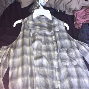 cut out shoulder flanal